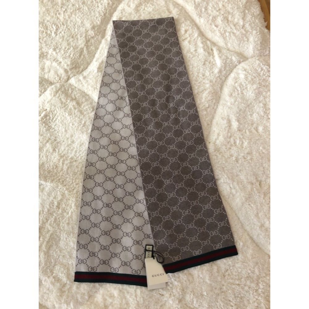 Gucci Winter Scarf! New!